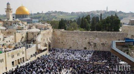 миряни цял свят изминат пътя болката улиците стария ерусалим