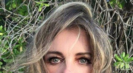 яко елизабет хърли показа секси тяло плажа видео снимки