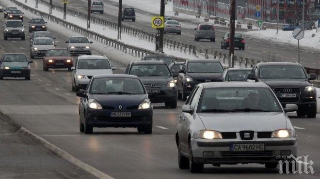 Без камиони по пътищата заради голямото изнасяне - вижте ограниченията