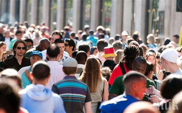 НОВА МОДА! Все повече женски имена завършват на съгласна, а мъжки – на гласна