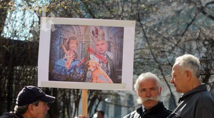 искат оставка заради десетте лъжи фандъкова