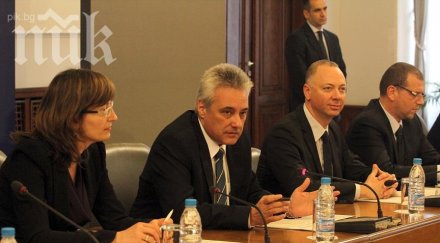 изборният борд премиера екип експерти без власт