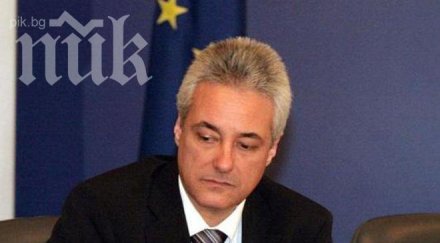 райков реже равно парите всеки министър