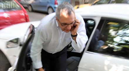 атанас атанасов бойко стреля мен костов оръжието агент димитър