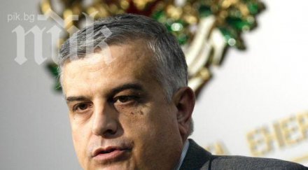 шефът бех обвиняват телевизията