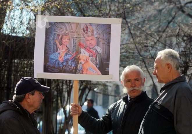 Искат оставка заради Десетте лъжи на Фандъкова 