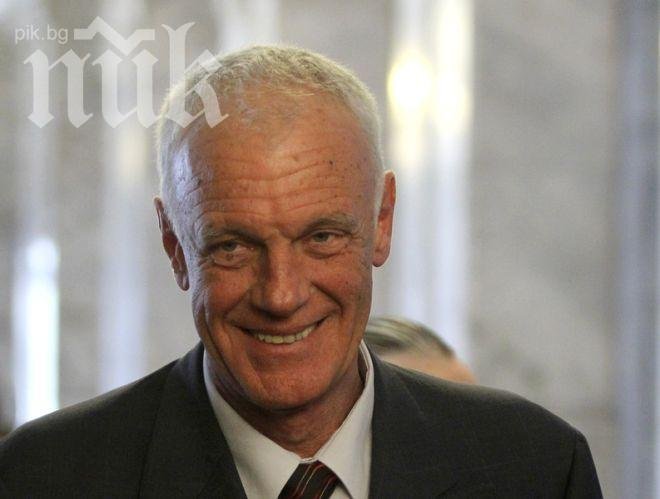 1600 българи станаха професори само за година