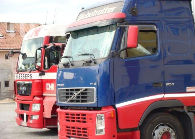 Спипаха пиян тираджия на Дунав мост