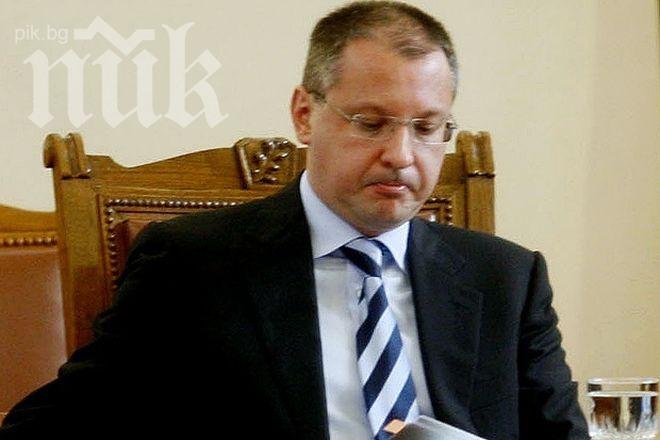 Станишев получи кърваво писмо от социалистите в София-област