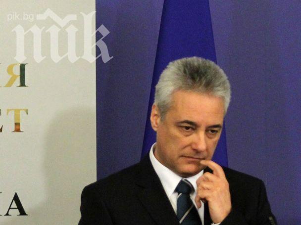 Райков: Няма да се стигне до режим на тока