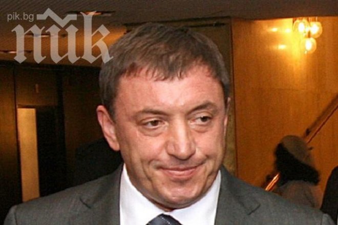 Алексей Петров: Исках да дам пари на Сашо Диков за благодарност