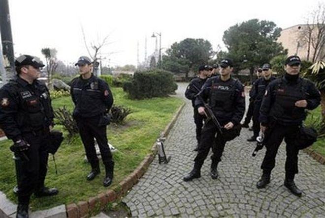 Разбиха канал за трафик на нашенки в Турция