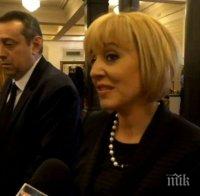 САМО В ПИК TV! Мая Манолова пак захапа Радев за гласуването в чужбина
