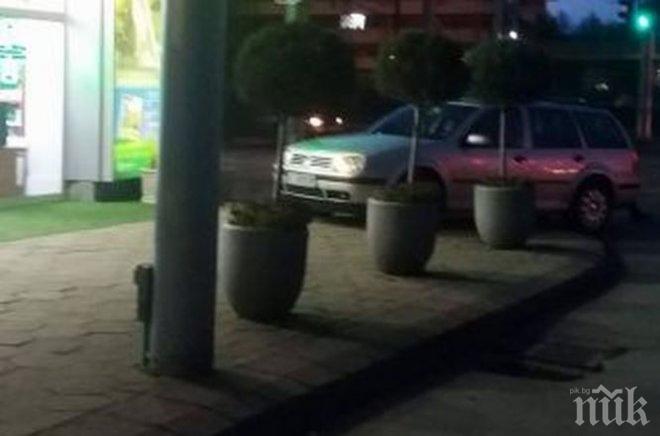 ТОТАЛЕН ХИТ! Ето как спира нагъл софиянец в центъра на Пловдив