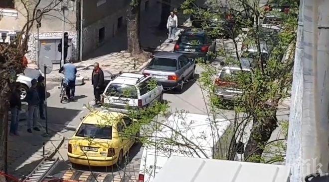 Луд скандал в Гоце Делчев! Местна козметичка прави задръстване: Ха ме удари, ха ще спиш в полицията!