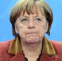 Ангела Меркел изпитала „ужас и шок”, когато й съобщили за взрива на колата на ОССЕ (ВИДЕО)
