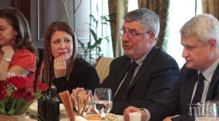 официално българската стопанска камара сме упълномощавали дончев среща цацаров