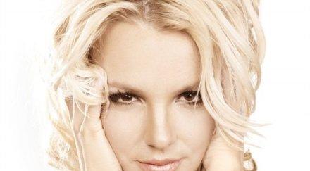 горчиво бритни спиърс омъжва беден фитнес модел секси снимки младоженеца