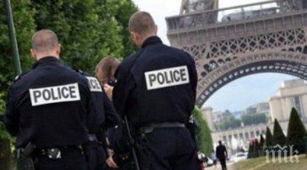 нова паника париж арестуваха мъж нож гара
