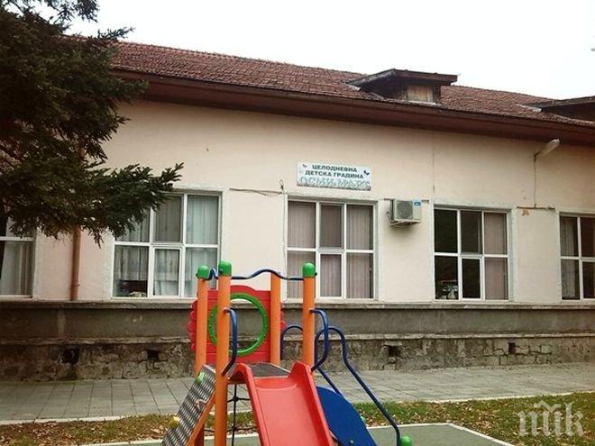 Расте броят на малчуганите, яли гадна супа в пловдивска градина