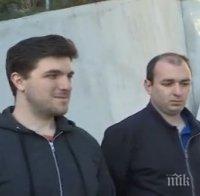 РЕЗИЛ! Капещи стени и рушаща се мазилка в нов пешеходен тунел в жк. 