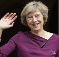 Жан-Клод Юнкер и Тереза Мей се срещнаха в Лондон