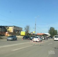 Мотористи пострадаха при тежка катастрофа в Перник