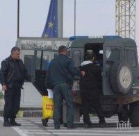 ЕКШЪН! Разбиха канал за трафик на мигранти на „Дунав мост”! В схемата участвал полицай