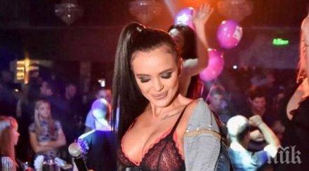 горещо мария захвърли всякакви задръжки пусна полугола участие загорели зяпачи свалиха поглед гърдите снимки