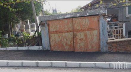 пълен абсурд майстори ремонтираха тротоар шумен направиха шокира всички снимки