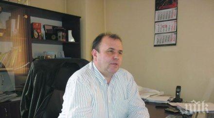 уволниха директора горското сатовча