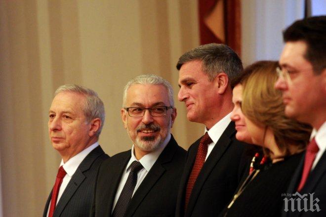 Служебният кабинет с план за демографско развитие през 2017-а