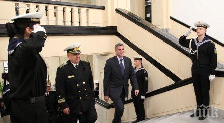 стефан янев откри изложба стогодишнината военноморската авиация