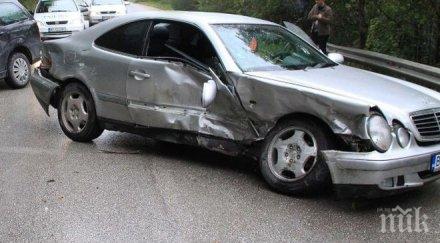 последните минути мерцедес пежо смляха пътя карлово