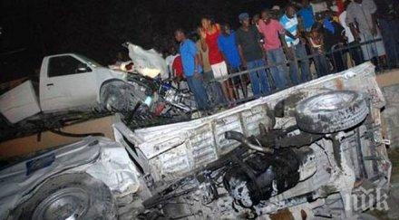 ужас автобус човека падна дере загинаха