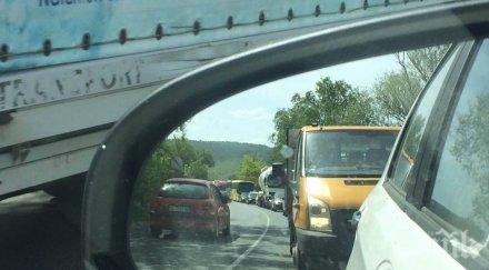 транспортен мездра задръстването огромно