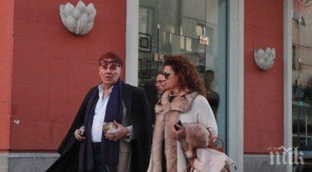 пик ретро васко кеца смени ивайло жена звездата отново оплешивя присажда нова перука турция папарашки снимки