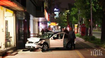 ужас варна кола заби сграда метри стриптийз клуб