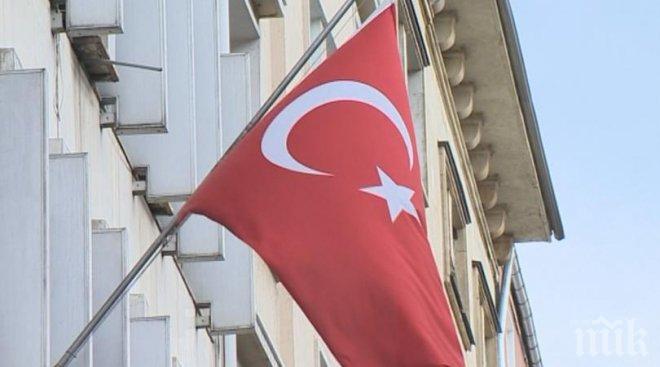 Турция била загрижена за кризата в Македония