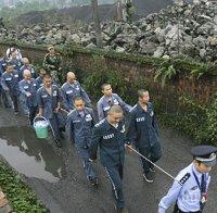 Американка откри в новата си чанта писмо от китайски затворник