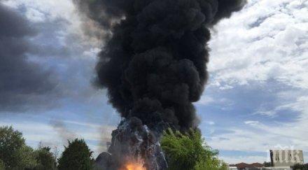 извънредно експлозии разтърсиха мадрид линейки летят фабрика токсични отпадъци