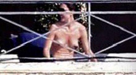 скандал острова циците херцогиня кейт влизат съда снимка