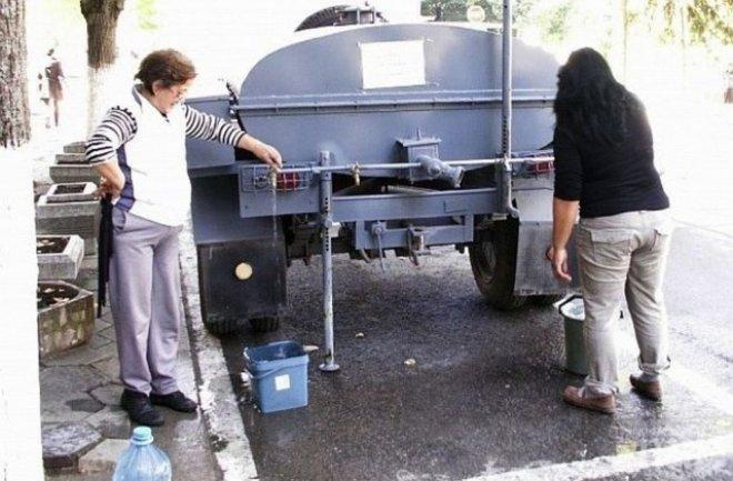 ЕКСПЕРТИ: В Хасково уранът е в норма, но водата да не се пие