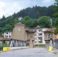 Масови ремонти започват в запустелия Трън