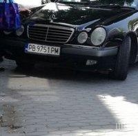 ХИТ СЛЕД ХИТ! Видял от софиянец и повторил… Пльос колата на тротоара! 

