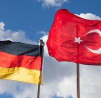 Правителството в Германия забранява на турците да гласуват на референдума за смъртното наказание 