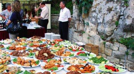 строго пазена тайна готвач хотел инклузив разкри потресаващи подробности приготвянето храната кухнята