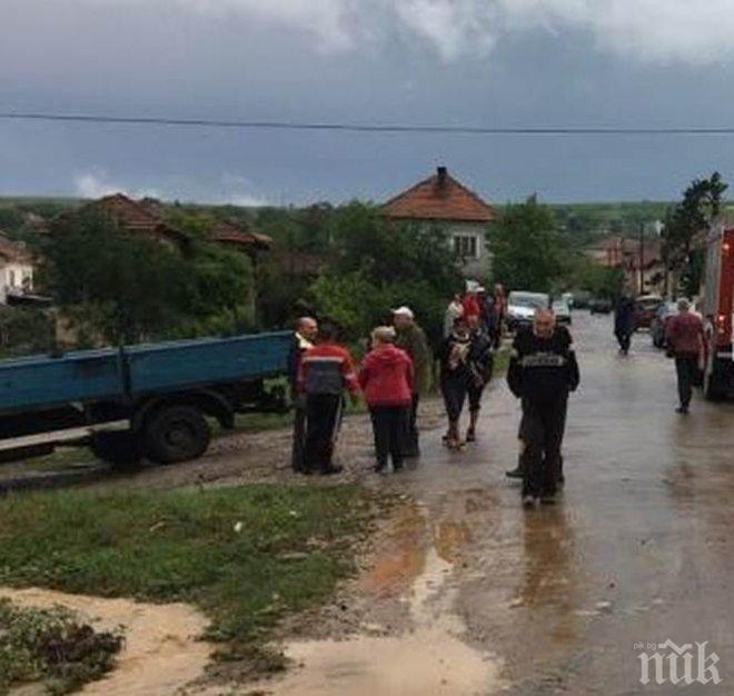 Апокалипсис във Врачанско! Десетки къщи са под вода (СНИМКИ)