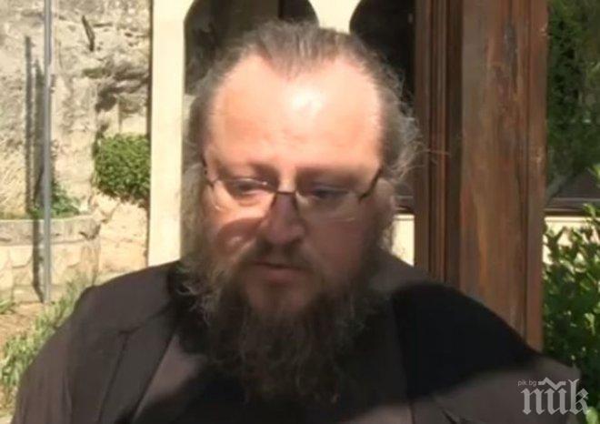ИЗВЪНРЕДНО! Русенският митрополит Наум плаче за загиналите свещеници край Разград (ОБНОВЕНА)
