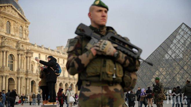 Евакуираха Лувъра! Забелязан е подозрителен пакет